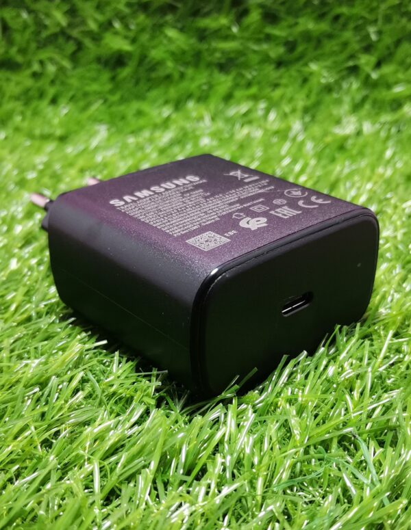 Super Fast Charger 45w TypeC 003